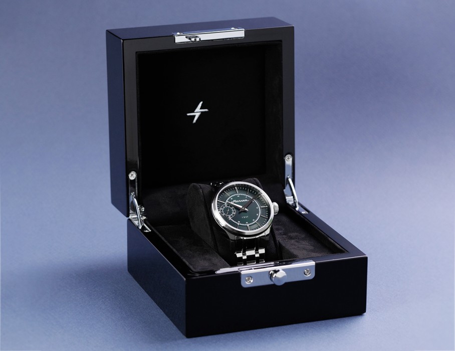 дебют tcb 3603 41 мм ручной завод вид сзади