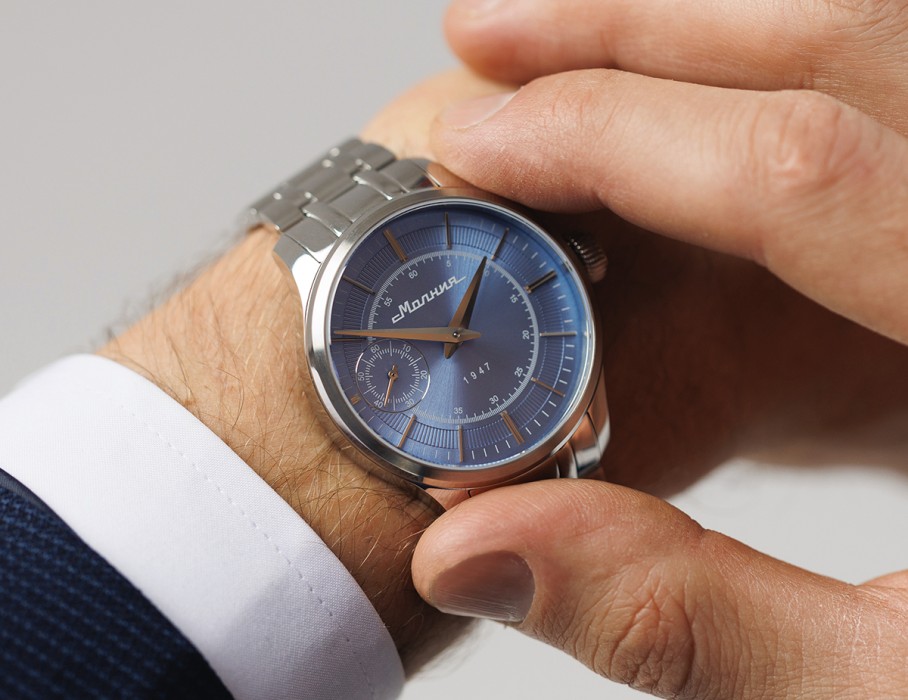 дебют tcb 3603 41 мм ручной завод спереди