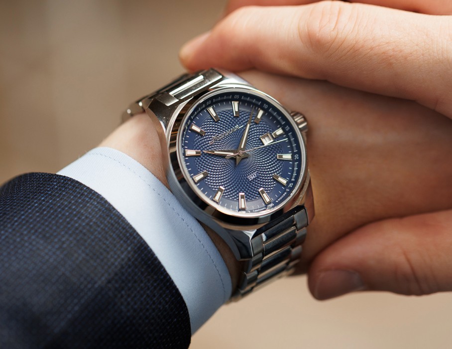 гранд tcb 8215 42 мм автоподзавод с внутренней стороны