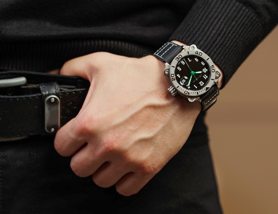 танк 8215 42 мм автоподзавод вид справа