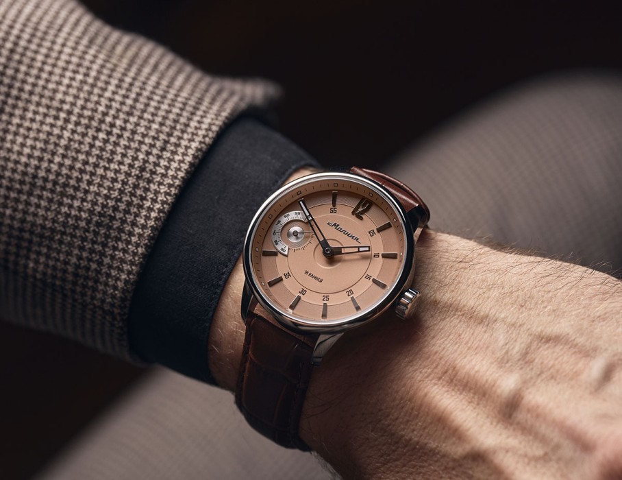 tribute 1984 tcb 3603 42 мм ручной завод для взрослого возраста с изнаночной стороны