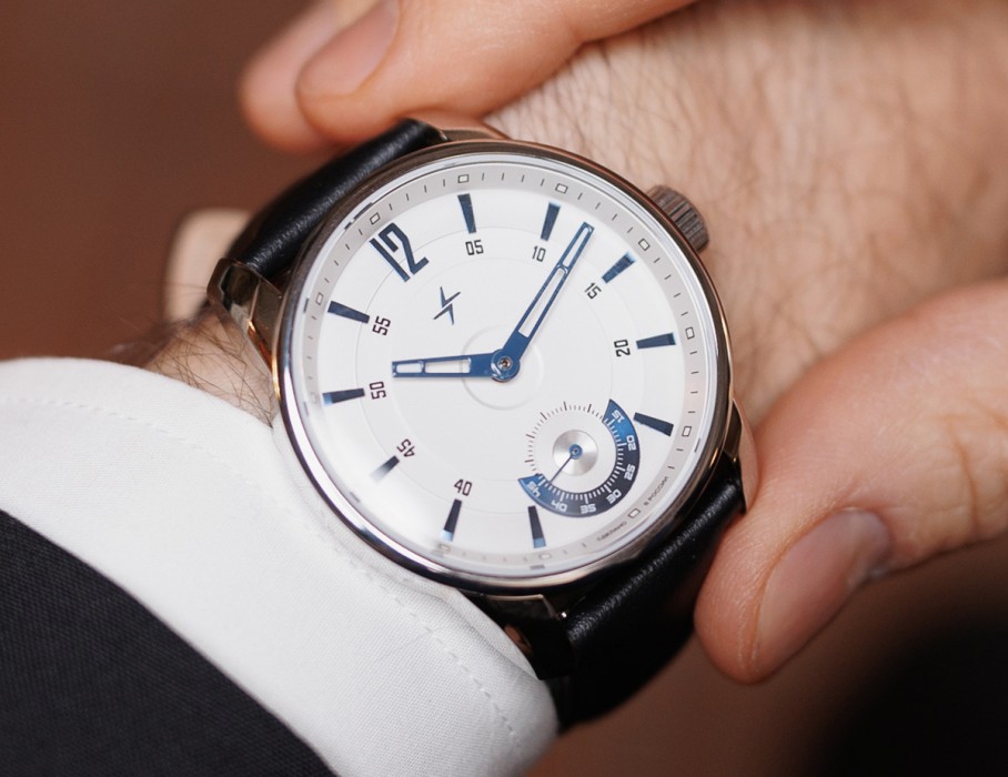 tribute 1984 tcb 3603s 42 мм ручной завод вид слева