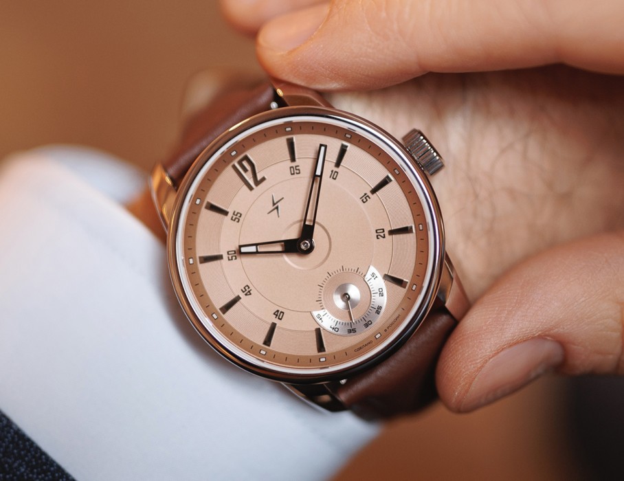 tribute 1984 tcb 3603s 42 мм ручной завод вид сзади