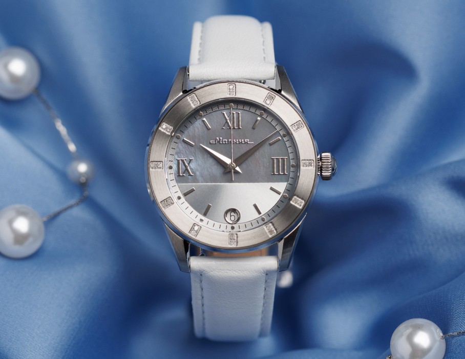 жемчуг 715 36 мм кварц вид слева