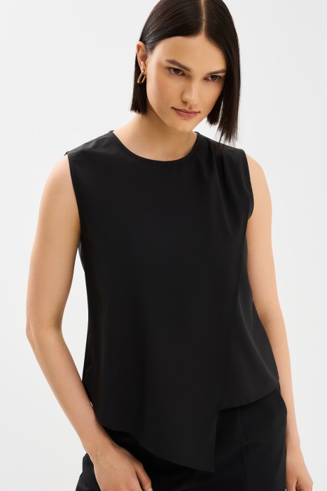 асимметричная блузка от бренда снежная королева вид слева