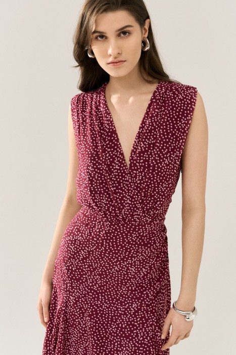 асимметричное платье по цене 2440 руб вид справа