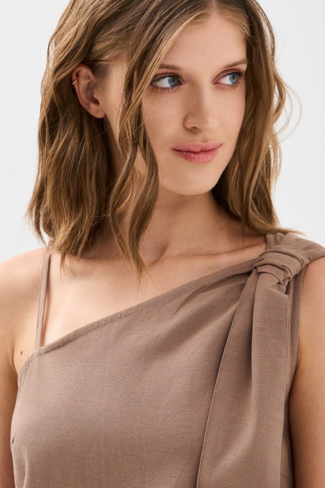 ассиметричное платье из россии вид сбоку