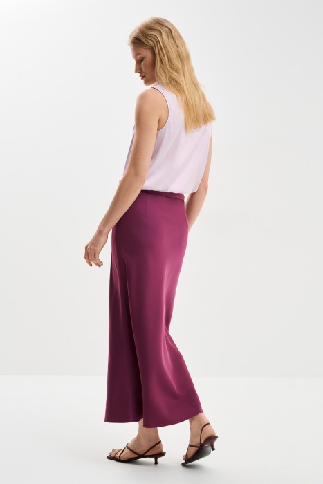 атласная юбка по цене 1390 руб вид справа