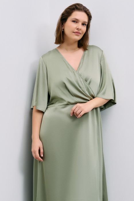 атласное платье по цене 2760 руб вид справа