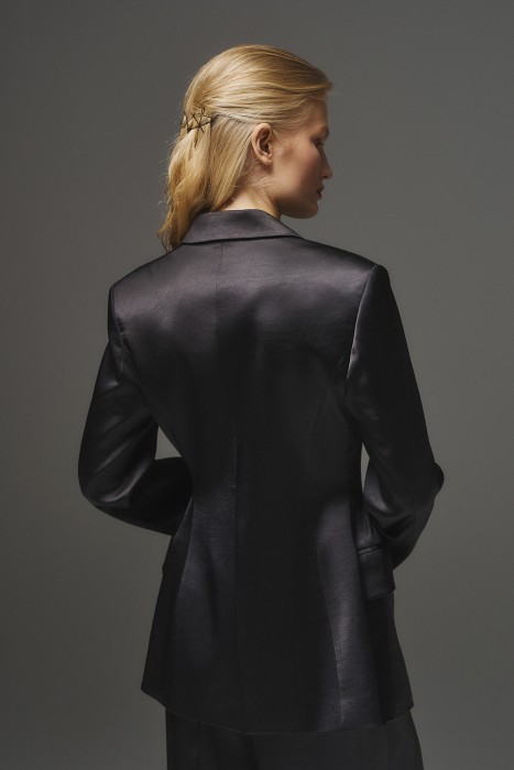 атласный жакет по цене 2880 руб вид справа