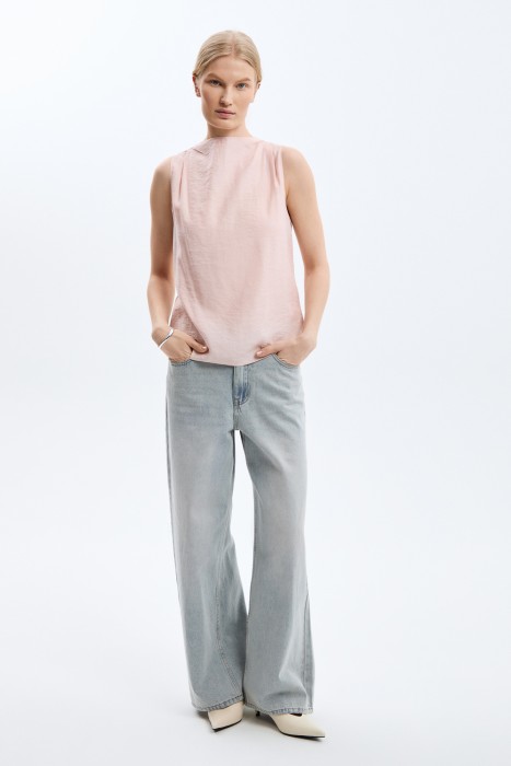 блузка без рукавов от бренда снежная королева вид слева