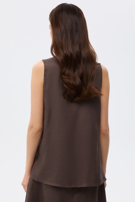 блузка без рукавов по цене 3350 руб вид справа