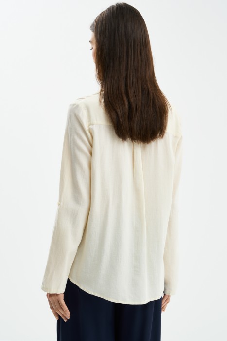 блузка из вискозы по цене 1370 руб вид справа