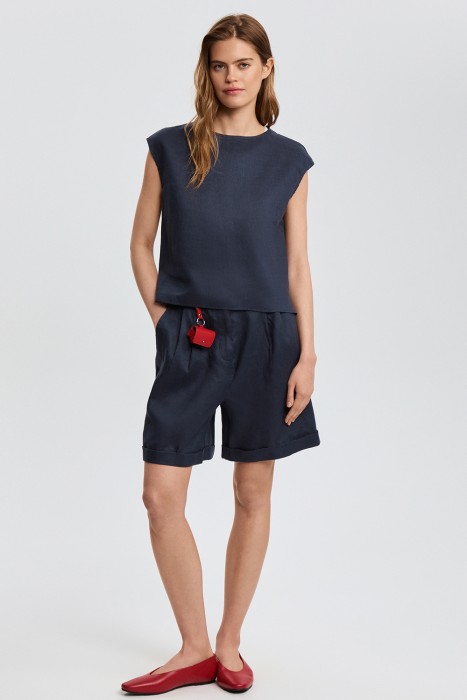 блузка изо льна от бренда снежная королева вид слева