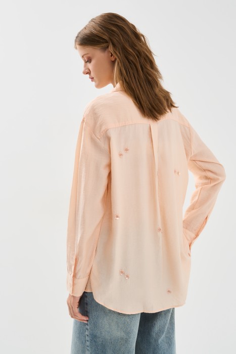 блузка с декором по цене 1980 руб вид справа