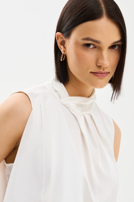 блузка с драпировкой по цене 1480 руб вид справа