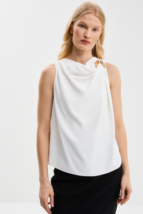 блузка с драпировкой от бренда снежная королева вид слева