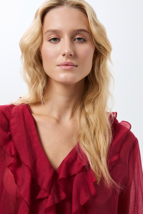 блузка с рюшами из россии вид сбоку