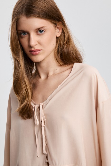 блузка с воланами из россии вид сбоку