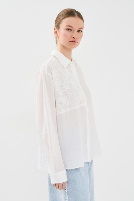блузка с вышивкой из россии вид сбоку
