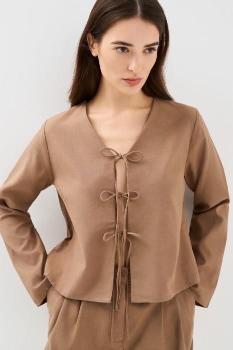 блузка с завязками от бренда снежная королева вид слева