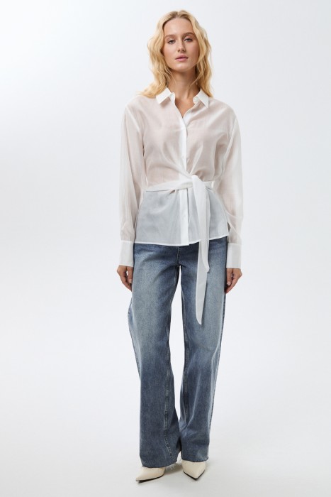 блузка с завязками от бренда снежная королева вид слева