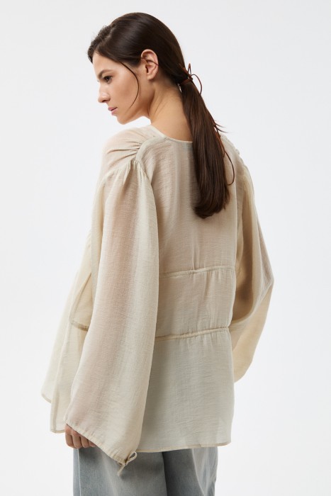 блузка с завязками по цене 3680 руб вид справа