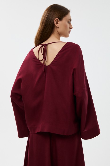 блузка свободного силуэта по цене 4690 руб вид справа