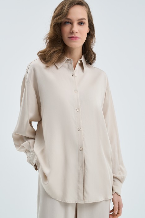 блузка от бренда снежная королева вид слева