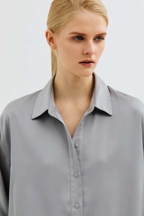 блузка от бренда снежная королева вид слева