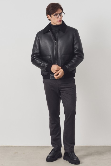 бомбер из искусственной кожи от бренда снежная королева вид слева