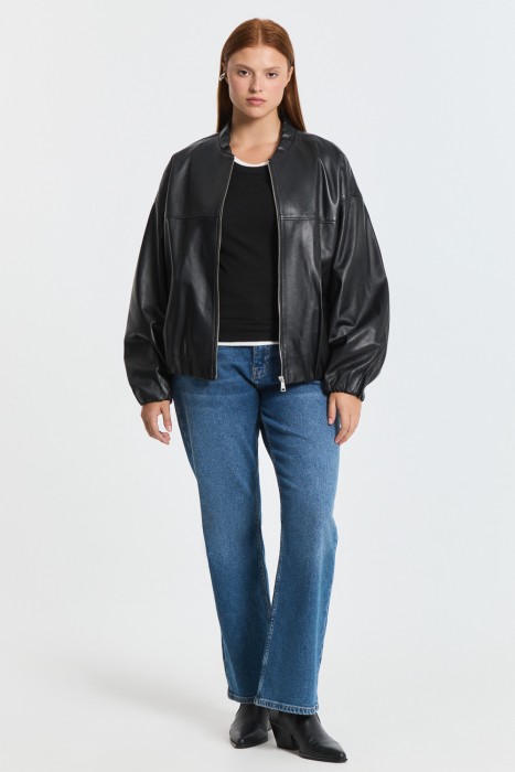 бомбер из натуральной кожи из россии вид сбоку