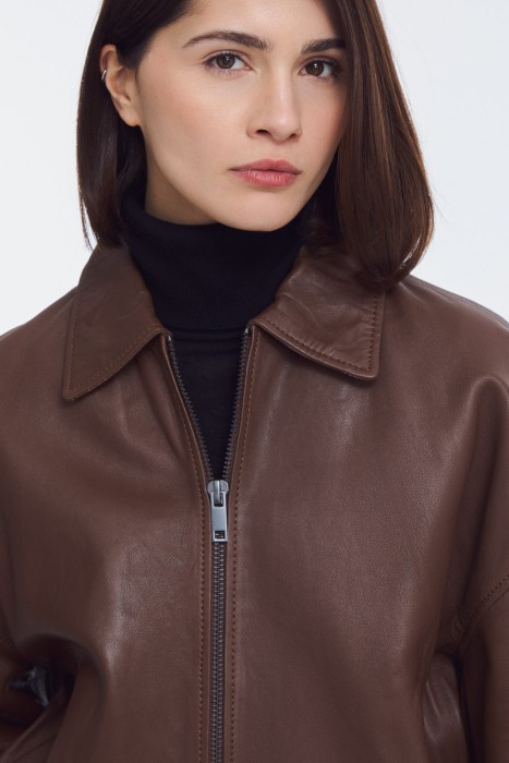 бомбер из натуральной кожи из россии вид сбоку