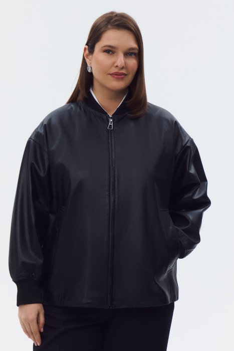 бомбер из натуральной кожи по цене 14100 руб вид справа