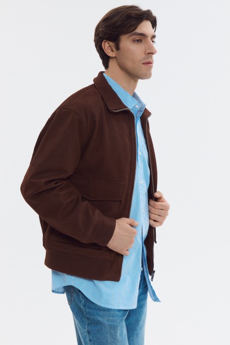 бомбер из натуральной кожи из россии вид сбоку