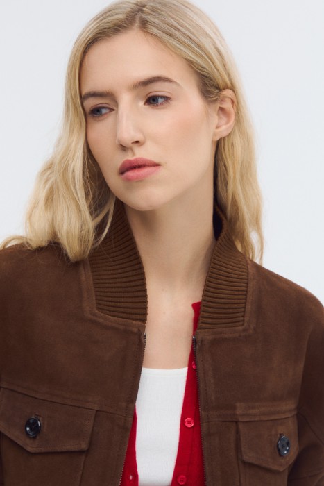 бомбер из натуральной кожи из россии вид сбоку