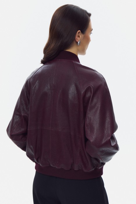 бомбер из натуральной кожи из россии вид сбоку