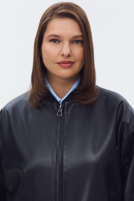 бомбер из натуральной кожи из россии вид сбоку