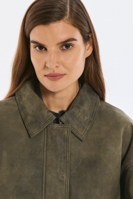 бомбер из натуральной кожи из россии вид сбоку