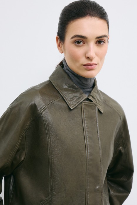 бомбер из натуральной кожи из россии вид сбоку