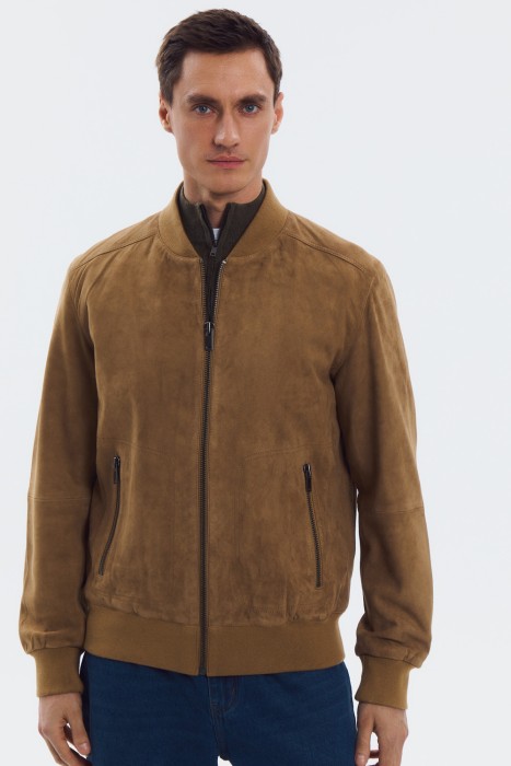 бомбер из натуральной замши от бренда снежная королева вид слева