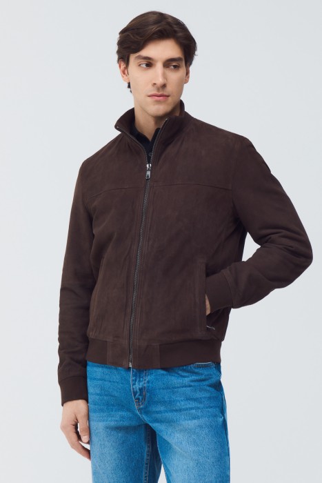 бомбер из натуральной замши от бренда снежная королева вид слева