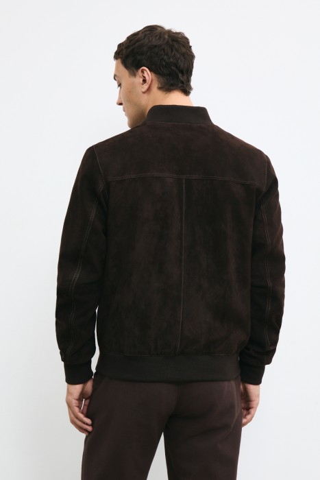 бомбер из натуральной замши по цене 14270 руб вид справа