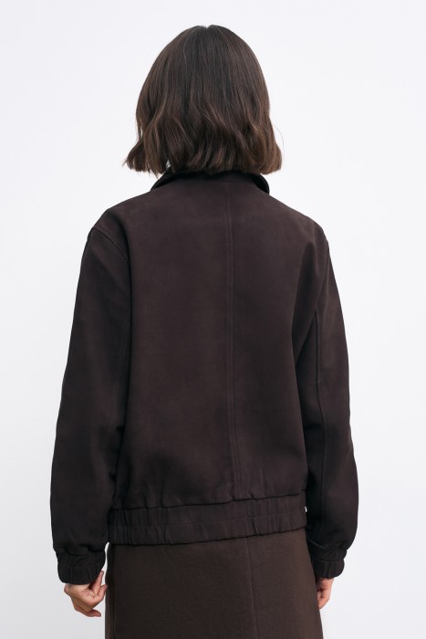 бомбер из натуральной замши из россии вид сбоку