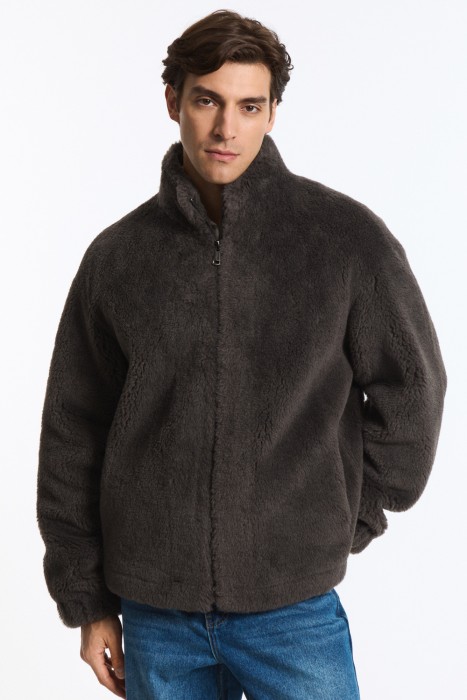 бомбер из шерсти от бренда снежная королева вид слева