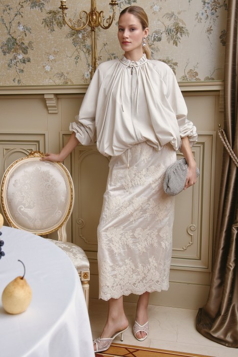 бомбер с драпировкой от бренда снежная королева вид слева