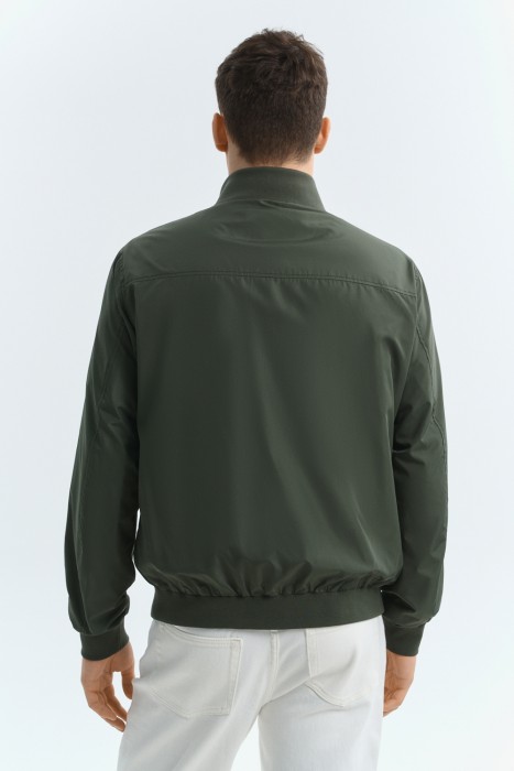 бомбер из россии вид сбоку