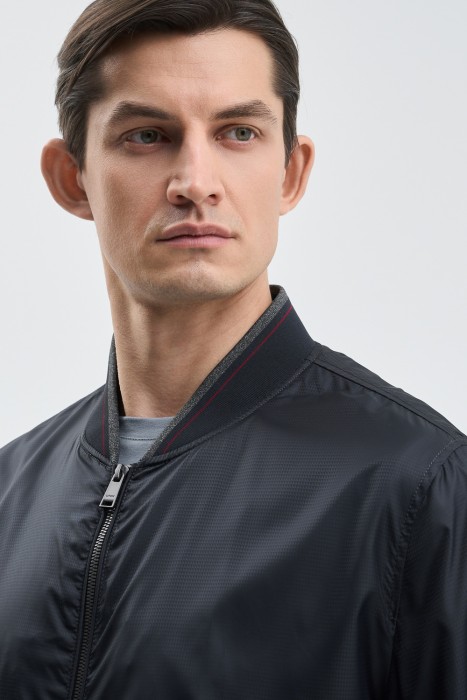 бомбер из россии вид сбоку