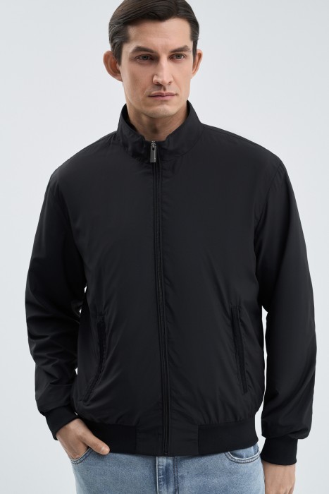 бомбер от бренда снежная королева вид слева