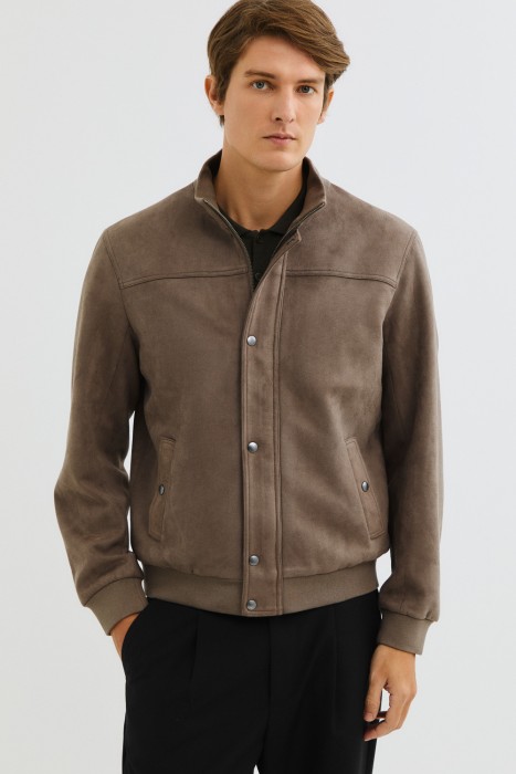 бомбер от бренда снежная королева вид слева